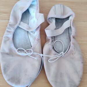 Bloch girls leather ballet dance shoes size 1